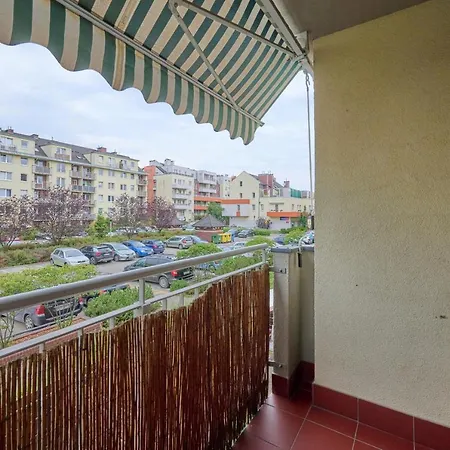 Convenient Mosiezna 7 By Renters شقة