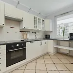 Convenient Mosiezna 7 By Renters Апартаменти