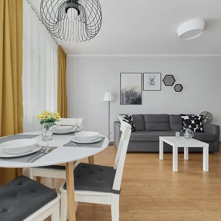 Convenient Mosiezna 7 By Renters Apartamento